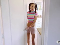 18 ans, Grosse bite, Sucer une bite, Tromperie, Hd, Criant, Adolescente, Nénés