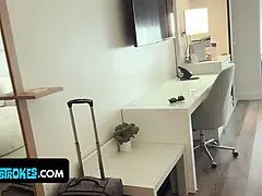 フェティッシュ, 手コキする, Hd, 淫乱熟女, オーガズム, 叫ぶ, 三人