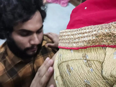 Cul, Couple, Petite amie, Indienne, Embrassement, Léchez, Sous la jupe, Épouse