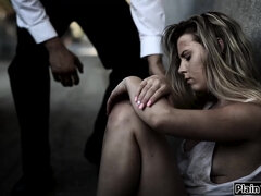 Blonde, Sucer une bite, Gorge profonde, Queue, Hard, Tabou, Adolescente, Vierge