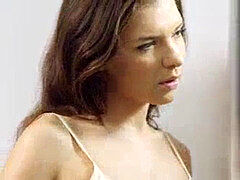 Morena, Europeo, Penetracion con dedos, Besar, Lesbiana, Orgasmo, Medias largas