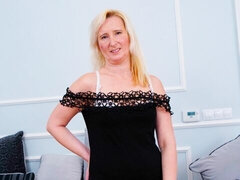 Leie, Blondine, Dildo, Absätze, Masturbation, Reif, Mutti, Solo