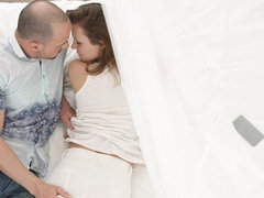 Парочка, Семяизвержение, Глубокая глотка, Сперма на лице, Поцелуи, Натуральные сиськи, Киски, Бритые