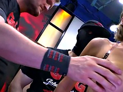 Большие сиськи, Минет, Буккаке, Грудастые, Семяизвержение, Сперма на лице, Милф, Тату