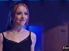 Grosse bite, Blonde, Sucer une bite, Marrant, Public, Rousse roux