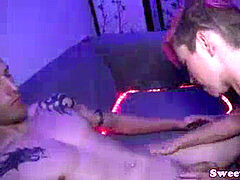 18, 素人, 小柄, タトゥー, ティーン