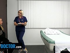 18 ans, Éjaculer dans la bouche, Hard, Hd, Bureau, Orgasme, Chatte, Adolescente