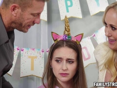 Tussi, Tochter, Familie, Hd, Milf, Muschi, Stiefmutter, Flotter dreier