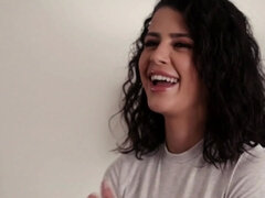 Grosse bite, Sucer une bite, Brunette brune, Hd, Fille latino, Monstre, Orgasme, Réalité