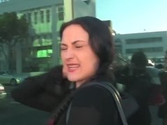 Sucer une bite, Brunette brune, De plein air, Public