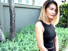 Asiatisch, Grosse titten, Blasen, Spermaladung, Aufs gesicht abspritzen, Reif, Milf