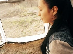 Noire, Sucer une bite, Tromperie, Éjaculation interne, De plein air, Public