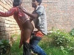 Indio, Al aire libre