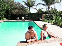 Sucer une bite, Petit ami, Tir de sperme, Pov, Chevaucher, Séduite, Rasée, Nénés