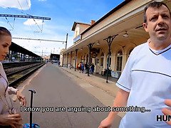 Gehörnter ehemann, Kehlenfick, Fingern, Geld, Pov, Realität, Titten, Ehefrau