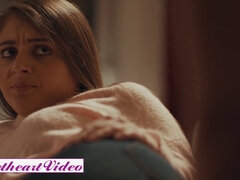 Cul, Gros seins, Brunette brune, Grossier, Lesbienne, Mature, Piercing, Tatouage