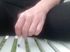 Hd, 淫乱熟女, 母, オーガズム, 放尿, 公共, 喫煙, おもらし