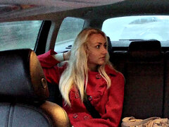 Blondine, Auto, Paar, Besamung, Hundestellung, Handjob, Muschi
