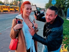 デカ尻, デカチン, デカパイ, バック, お金, 赤毛, 恥ずかしがりや, ガリガリ