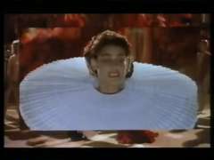 Nue  à poil, Nue, Public