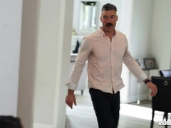 Tridimensionnel, 69, Noire, Sucer une bite, Plantureuse, Famille, Fille latino, Léchez