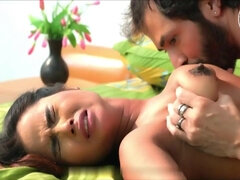 Gros cul, Bondage, Dingue, Éjaculation interne, Indienne, Chatte, Nénés, Mouillée