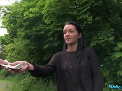 Amateur, Morena, Coche, Pareja, Estilo perrito, Al aire libre, Público, Coño