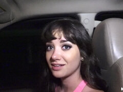 Grosse titten, Blasen, Braunhaarige, Auto, Interrassisch, Pov, Tittenfick, Titten