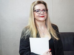 In den arsch, Grosser arsch, Grosser schwanz, Grosse titten, Blasen, Hundestellung, Reif, Milf