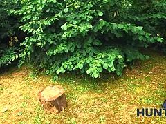 Hunt4k. faced a nude stranger with lovely boobs in the forest