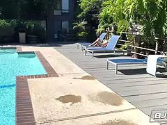 Grosse titten, Bikini, Vollbusig, Kehlenfick, Riesig, Pov, Arsch lecken, Titten