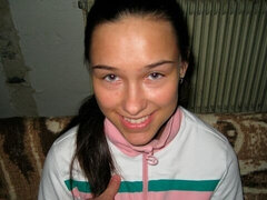Amateur, Grosse bite, Brunette brune, Queue, En levrette, Seins naturels, Maigrichonne, Adolescente