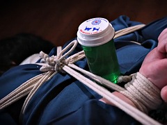 Grosser arsch, Grosse titten, Fesselspiele, Lesbisch, Strapon, Titten