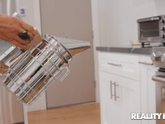 Grosse titten, Blondine, Blasen, Stiefel, Schwanz, Handjob, Strümpfe, Flotter dreier