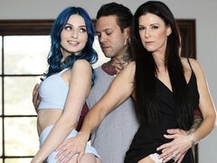 Good doggy style fuck with two babes India Summer and Jewelz Blu