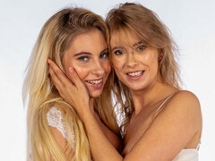 Pussy licking clip with wonderful Eyla Moore and Lilly Bella from Prime Lesbian