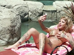 Grote mammen, Blond, Pijpbeurt, Diep in de keel, Lul, Hd, Buiten, Tiener