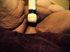 Eros & Music - BBW Sexy Linda Masturbating