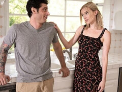 Большая жопа, Большой член, Большие сиськи, Минет, Ласковые ручки, Мастурбация, Милф, Мамочка