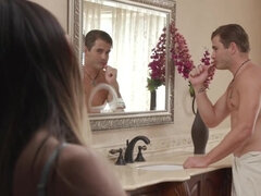 18 ans, Amateur, Asiatique, Grosse bite, Frère, Maigrichonne, Pute, Nénés