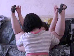 Gorda, Penetracion con puños, Peludo, Casero, Lesbiana, Lamidas, Orgasmo, Ruso