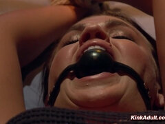 Bizarre, Bondage, Fétiche, Pénétrer avec le poing, Hard, Hd, Douleur, Rugueux