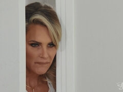 アナル, 舐める尻, キス, 淫乱熟女, 現実, タトゥー, おもちゃ, バイブレーター