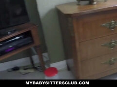Baby sitter, Attrapée, Tir de sperme, En levrette, Hd, Fille latino, Criant, Maigrichonne