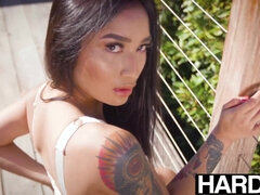 Asiatique, Grosse bite, Noire, Brunette brune, Queue, Doigter, Hard, Chatte