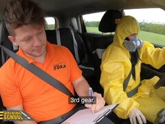 Blasen, Tschechisch, Kehlenfick, Europäisch, Frau, Pov, Öffentlich, Realität