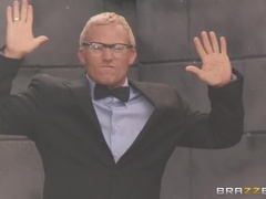 Mamada, Corrida, Estilo perrito, Atragantadas, Perforación, Coño, Afeitado, Cabello corto