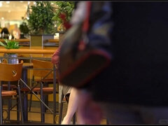 Enthousiasteling, Grote mammen, Blond, Fetisj, Flashing, Natuurlijke tieten, Openbaar, Tieten likken