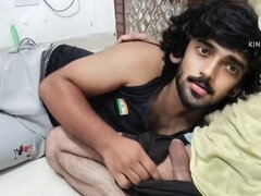 Amateur, Sucer une bite, Tir de sperme, Papa, Première fois, Groupe, Indienne, Adolescente