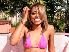 Cul, Bikini, Noire, Sucer une bite, Noir ébène, Interracial, Massage, Adolescente